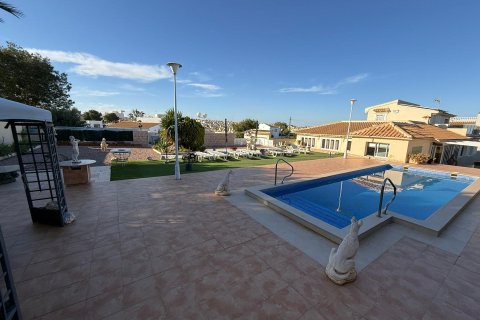 Villa Villamartin, Alicante, Spānijā 4 istabas, 341 m2 Nr. 166042
