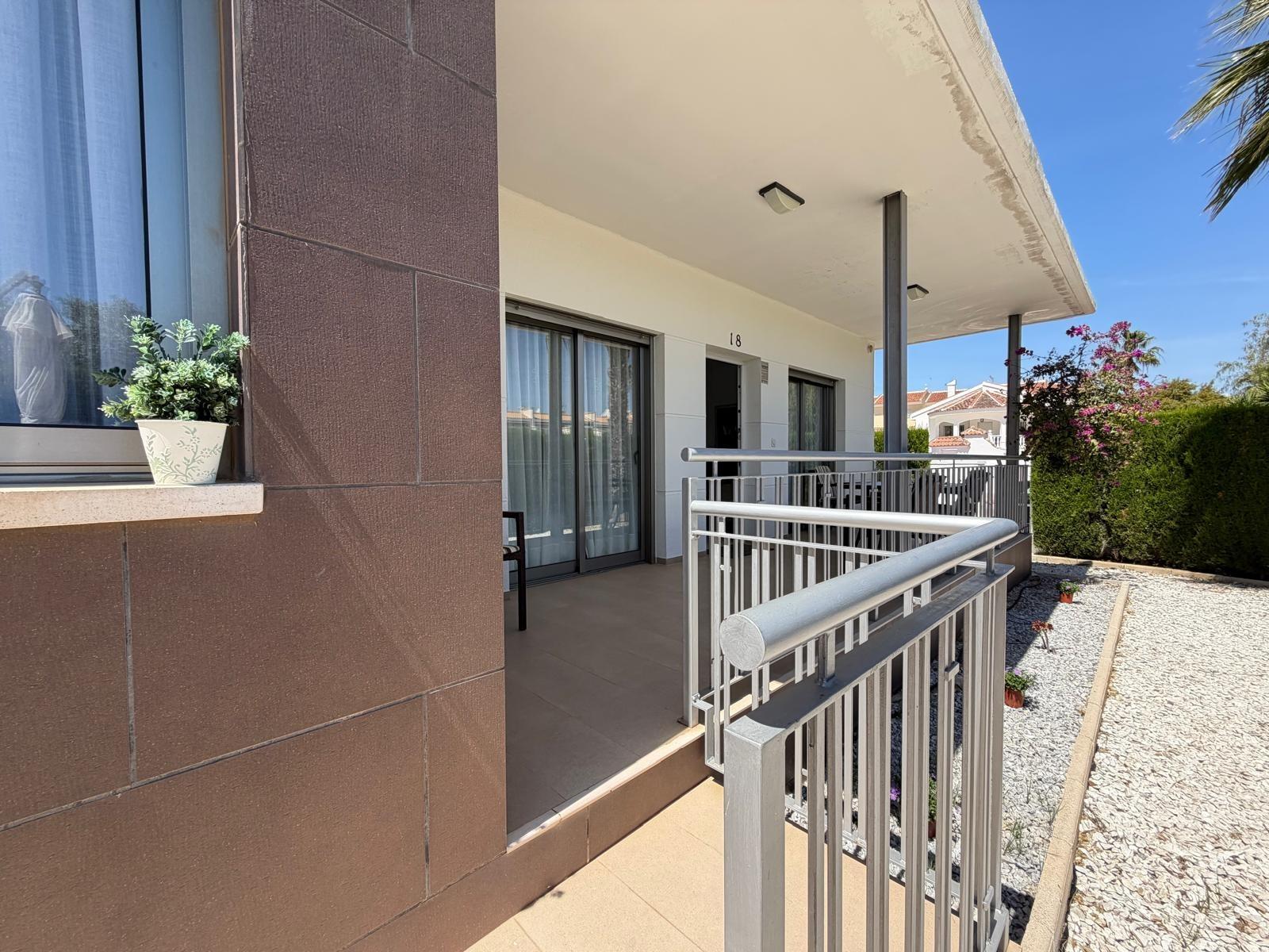 Villa i Ciudad Quesada, Alicante, Spanien 4 sovrum, 129 kvm. Nr. 166047