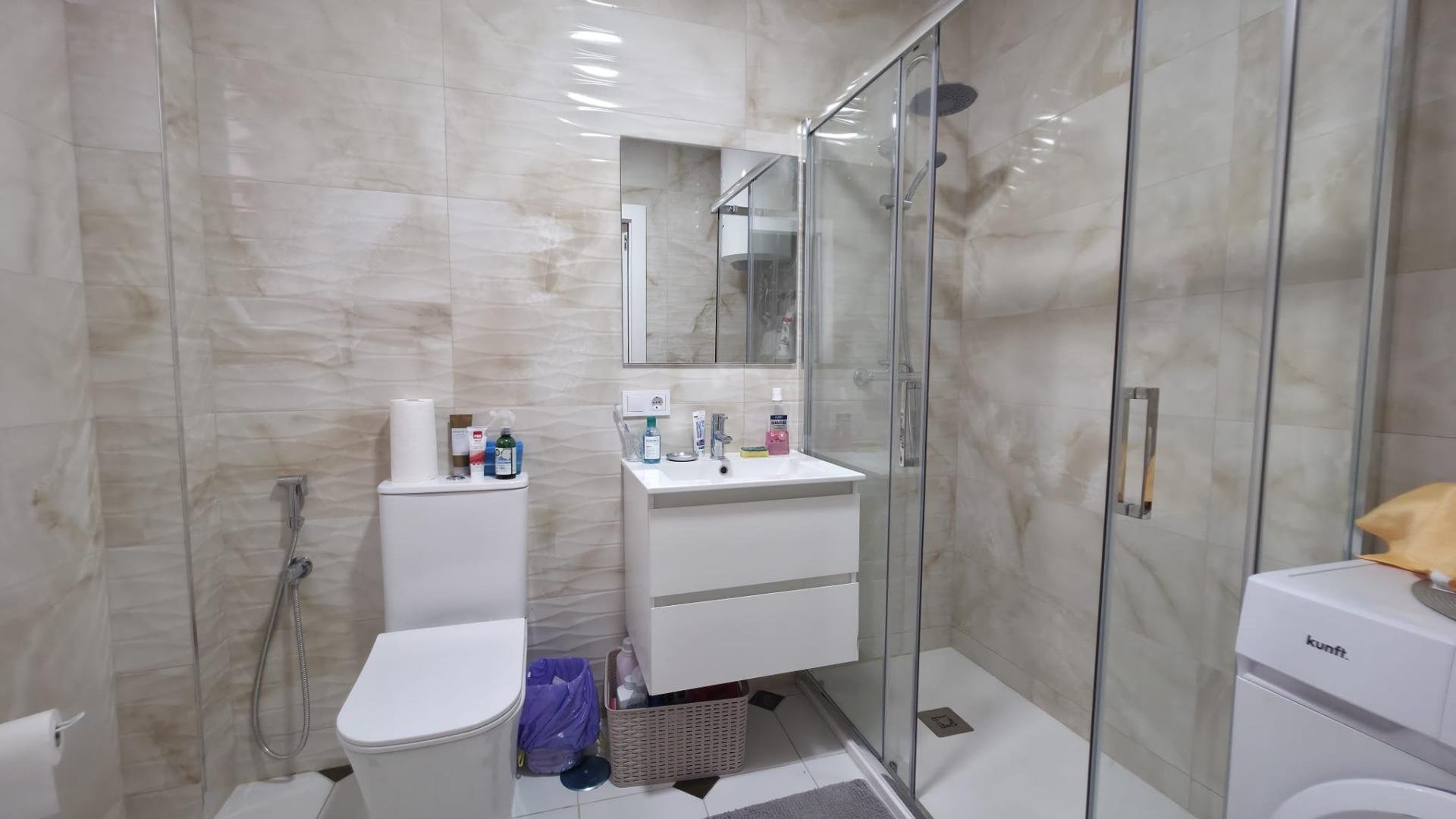 Apartment à Torrevieja, Alicante, Espagne 3 chambres, 93 m2 No. 177553