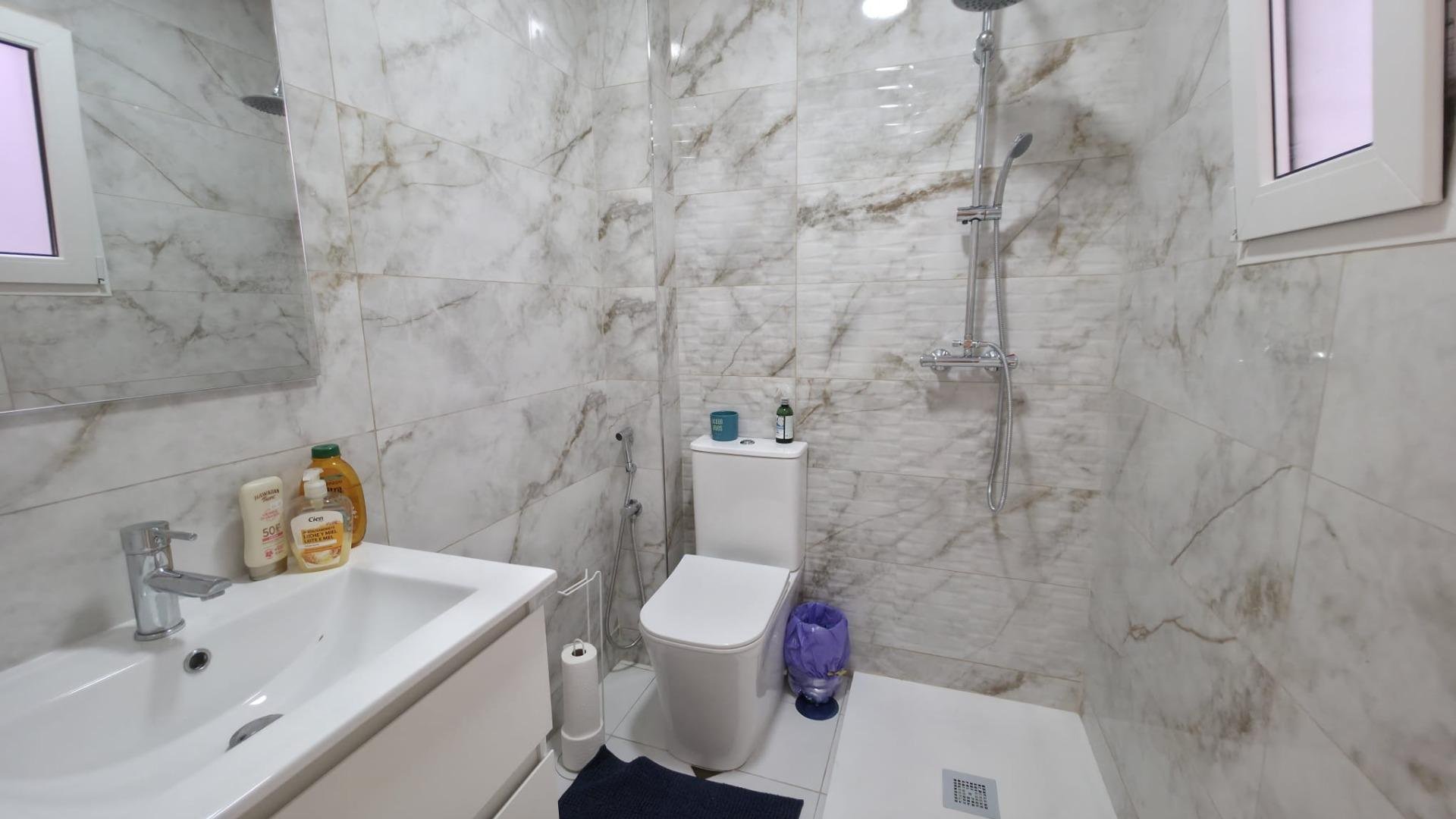 Apartment à Torrevieja, Alicante, Espagne 3 chambres, 93 m2 No. 177553