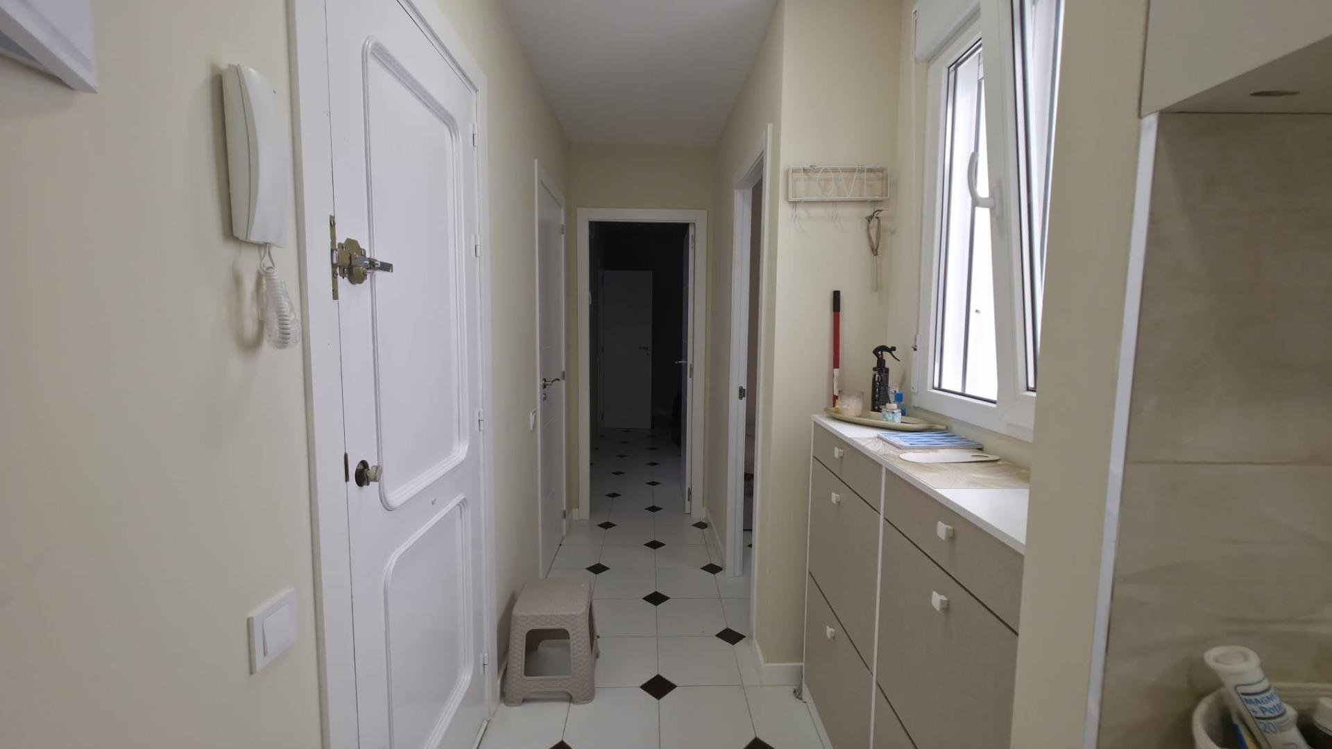 Apartment à Torrevieja, Alicante, Espagne 3 chambres, 93 m2 No. 177553