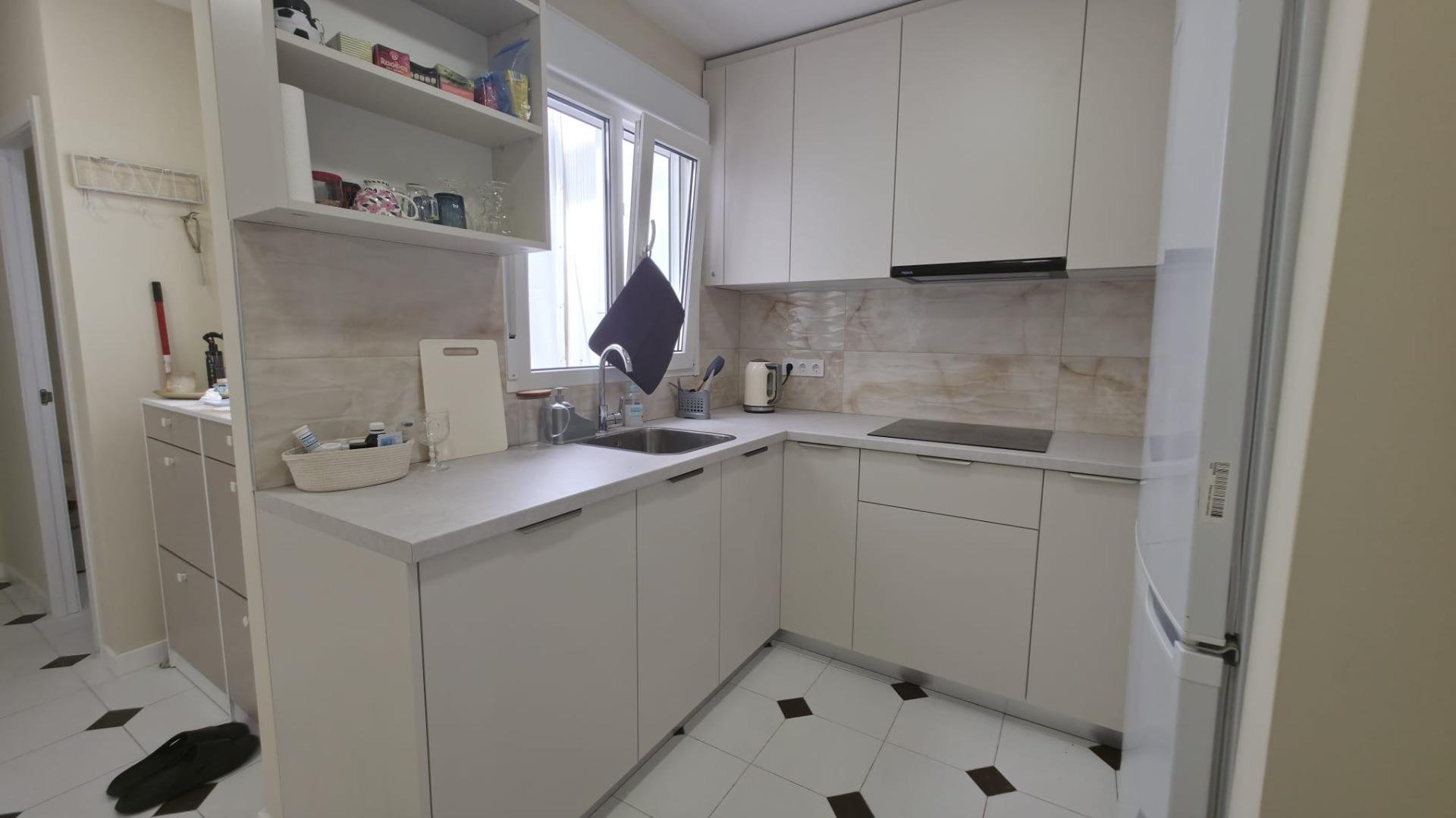 Apartment à Torrevieja, Alicante, Espagne 3 chambres, 93 m2 No. 177553