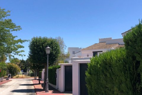 Casa a Marbella, Malaga, Spagna 3 camere da letto, 280 mq. N° 177559