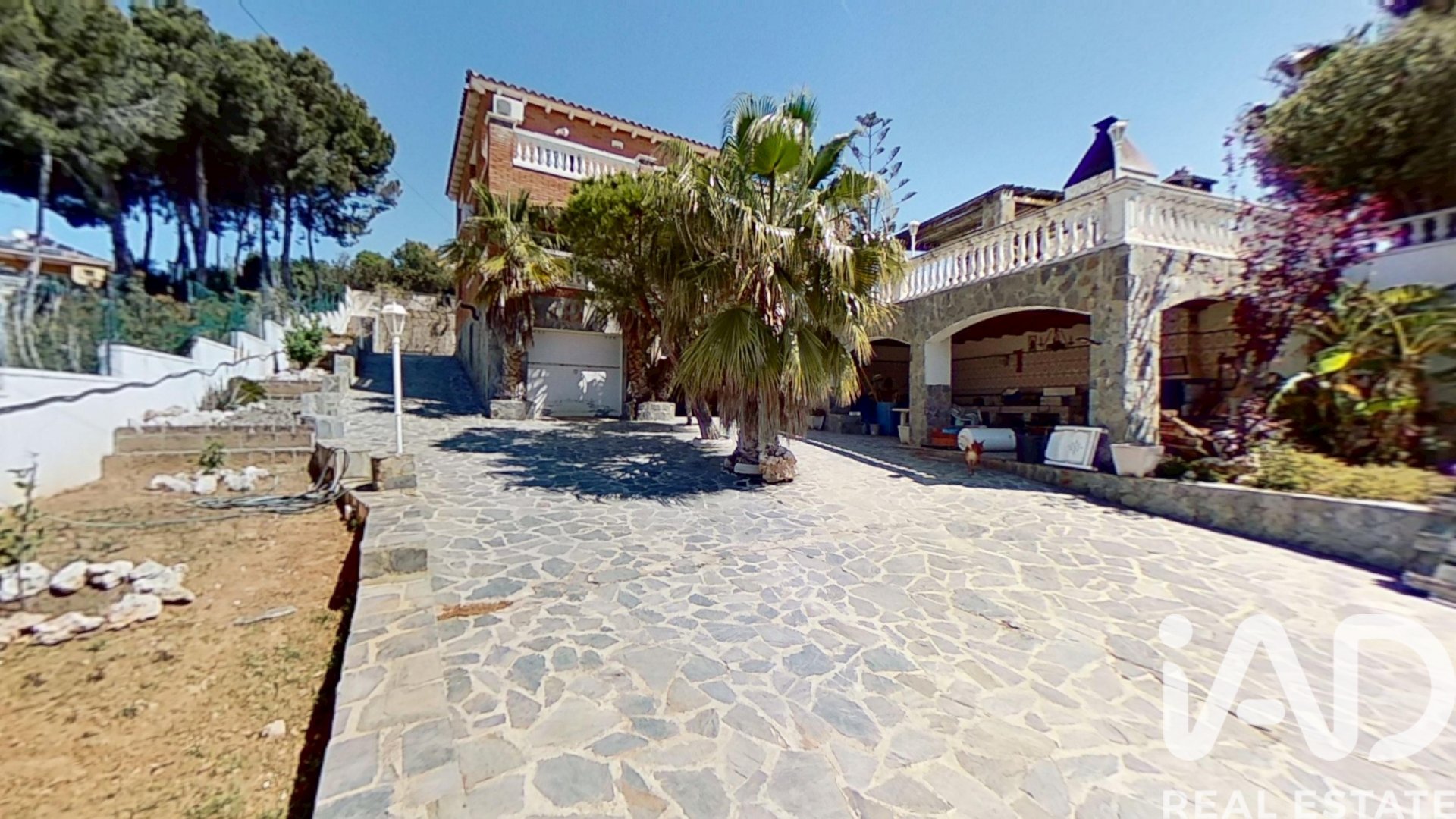 Hus i El Vendrell, Tarragona, Spanien 5 sovrum, 382 kvm. Nr. 172752