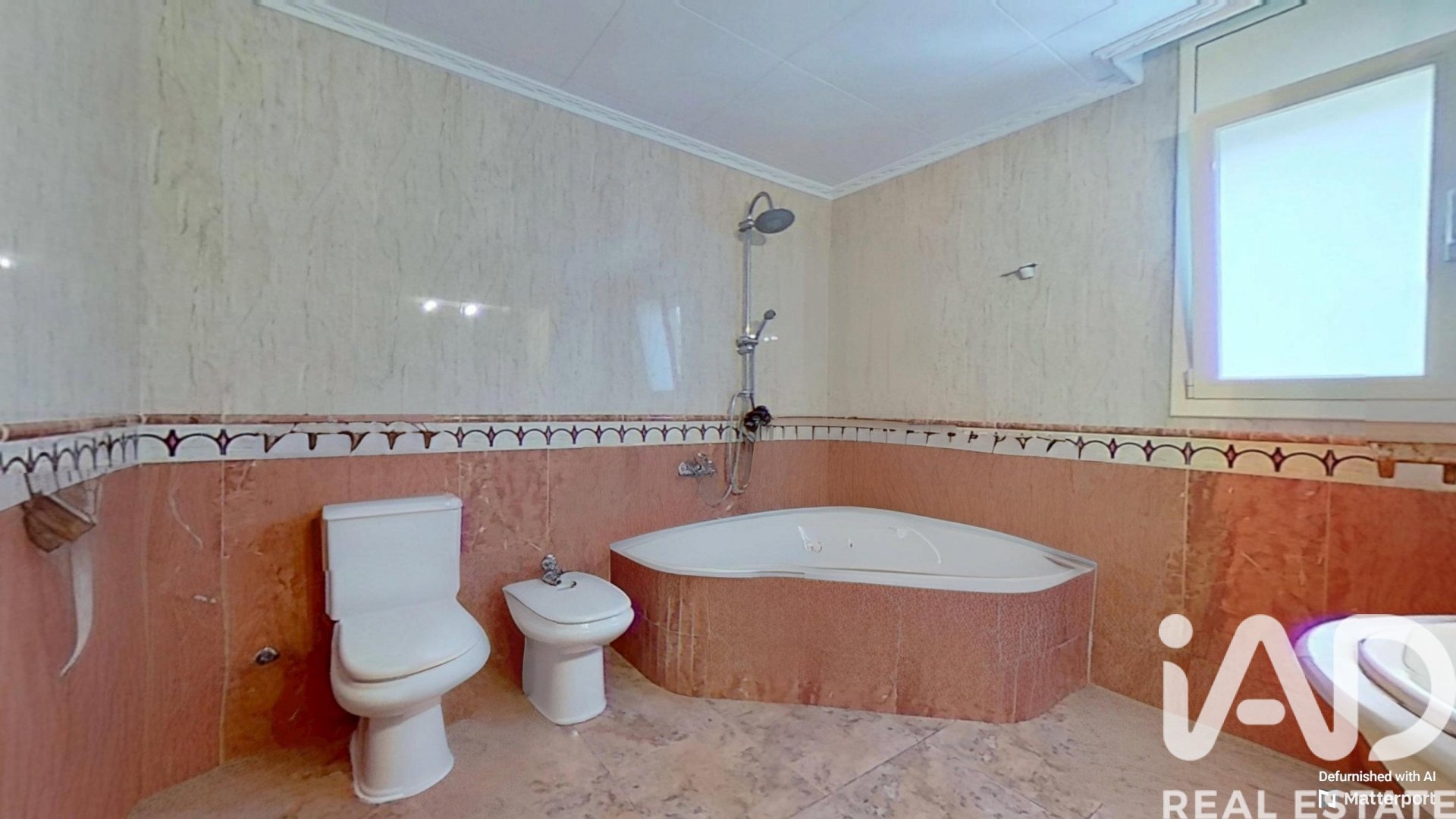 Hus i El Vendrell, Tarragona, Spanien 5 sovrum, 382 kvm. Nr. 172752