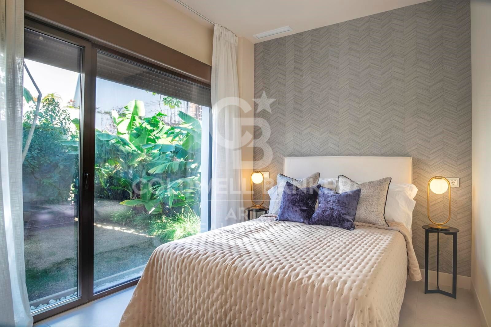 Huvila Estepona, Malaga, Espanja 4 makuuhuonetta, 371 m2 No. 158806