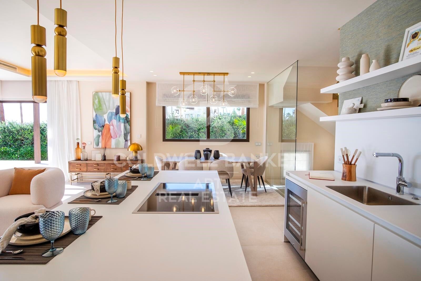 Huvila Estepona, Malaga, Espanja 4 makuuhuonetta, 371 m2 No. 158806