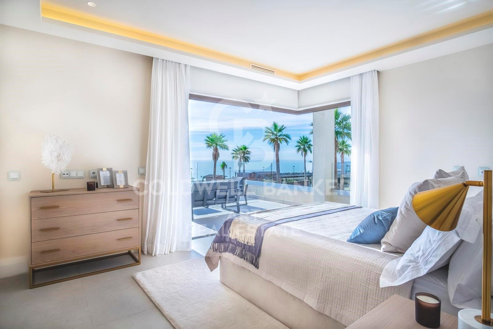 Huvila Estepona, Malaga, Espanja 4 makuuhuonetta, 371 m2 No. 158806