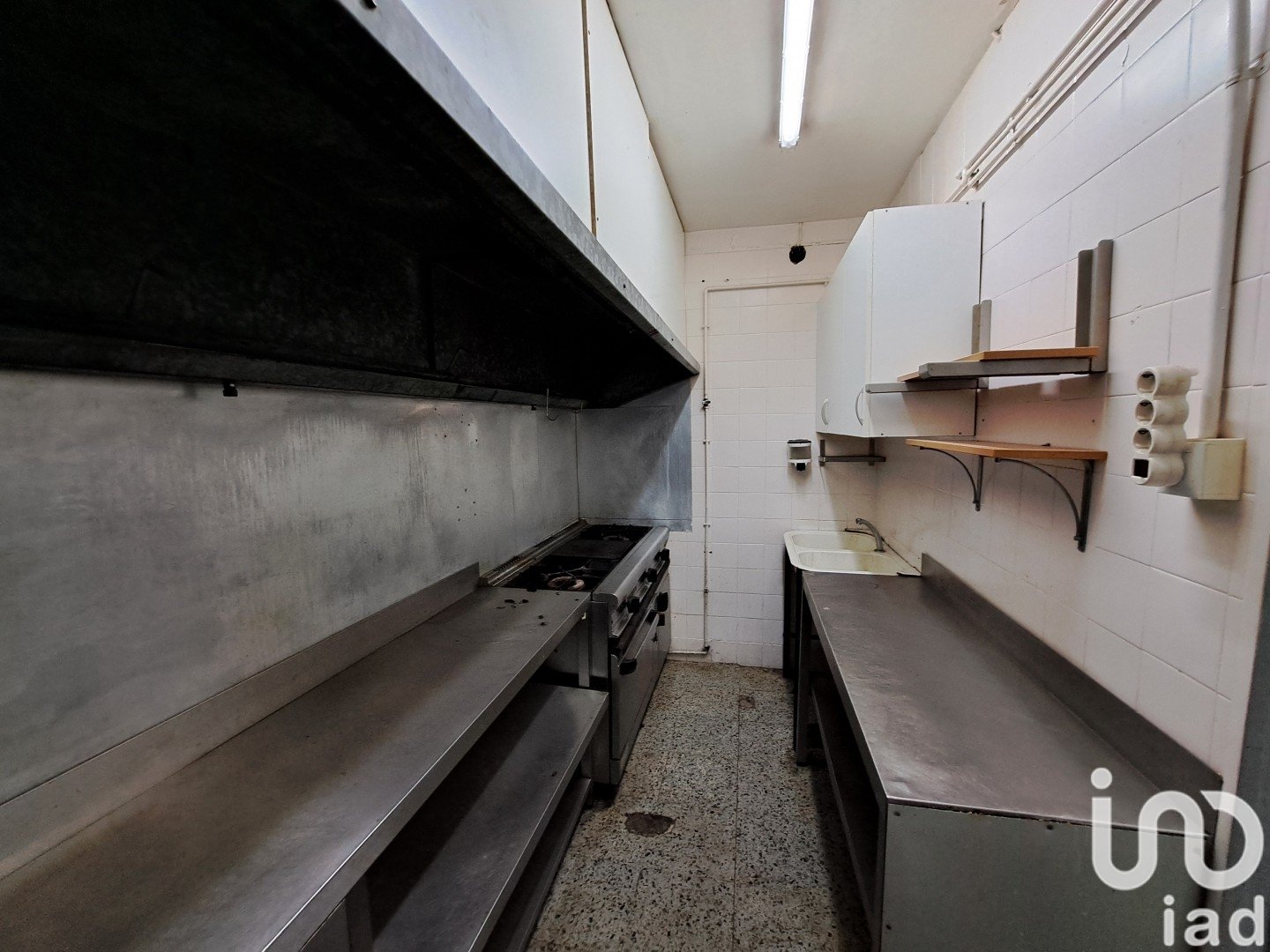 Bar en Santa Coloma de Gramenet, Barcelona, España 67 m2 No. 185790