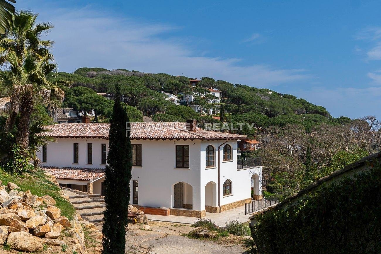 Villa in Lloret de Mar, Girona, Spanien 12 Schlafzimmer,  Nr. 176663