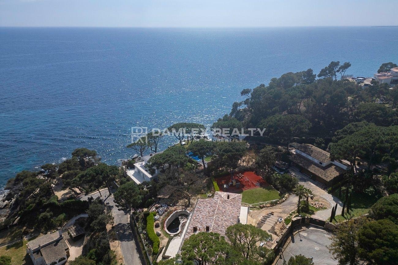 Villa in Lloret de Mar, Girona, Spanien 12 Schlafzimmer,  Nr. 176663