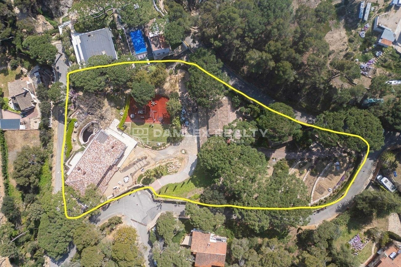Villa in Lloret de Mar, Girona, Spanien 12 Schlafzimmer,  Nr. 176663