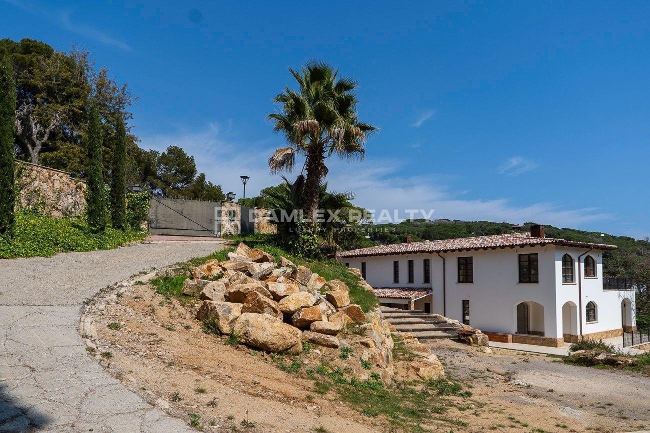 Villa in Lloret de Mar, Girona, Spanien 12 Schlafzimmer,  Nr. 176663