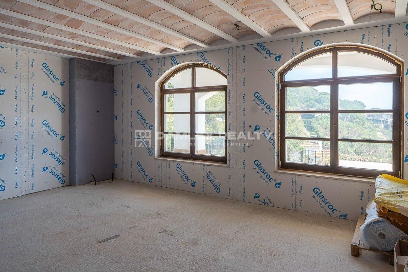 Villa in Lloret de Mar, Girona, Spanien 12 Schlafzimmer,  Nr. 176663