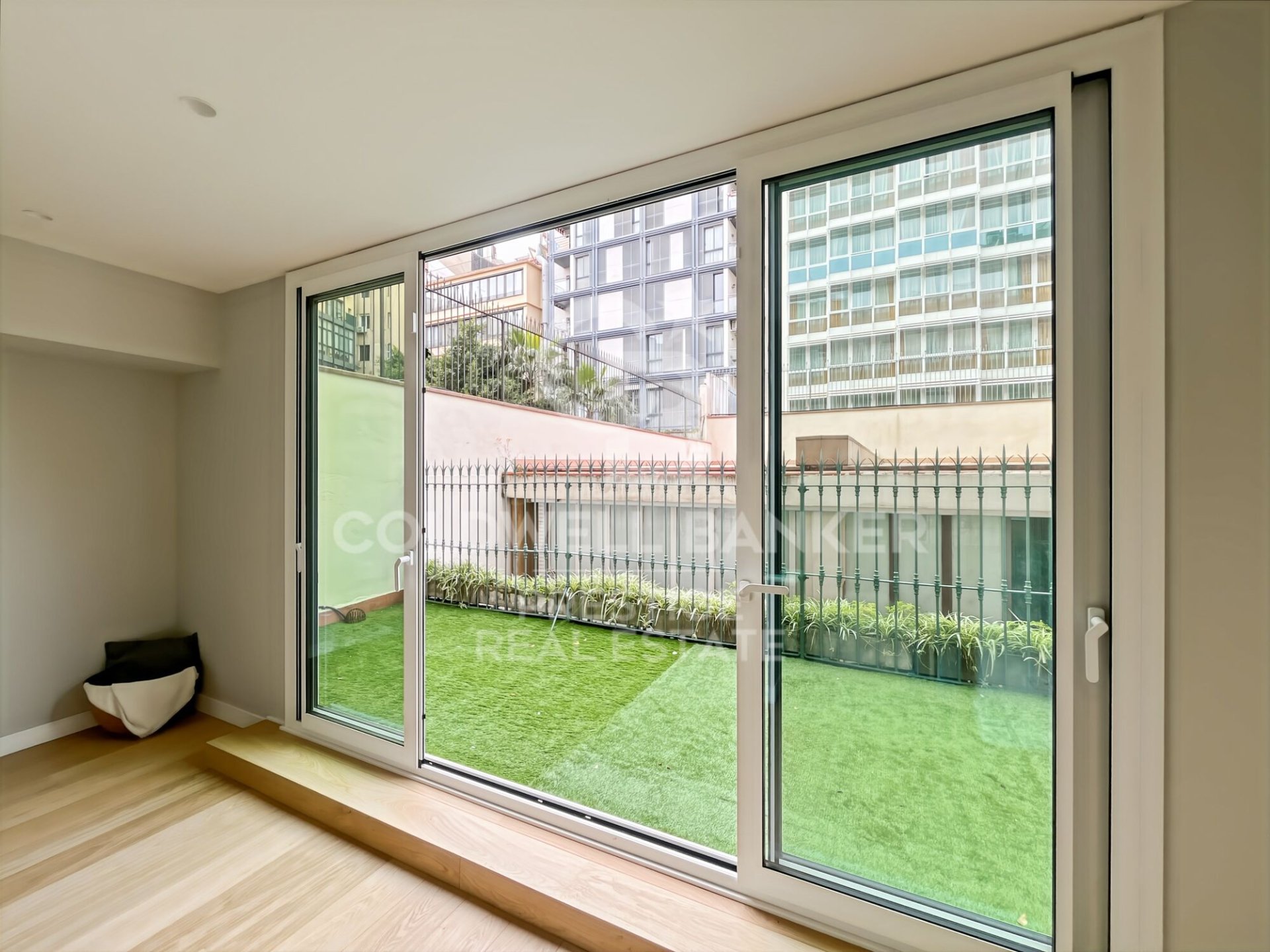 Apartament w Barcelona, Hiszpania 3 sypialnie, 162 mkw. nr 157026