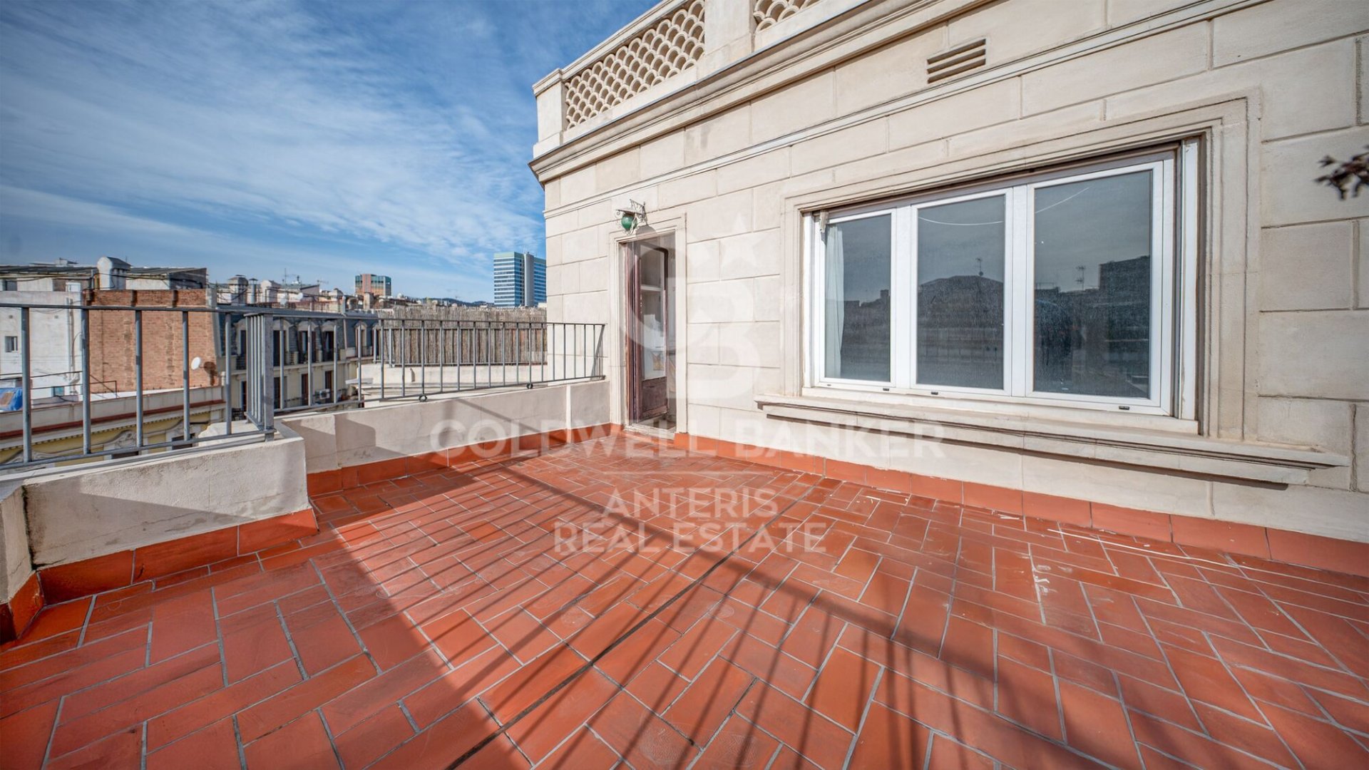 Penthouse w Barcelona, Hiszpania 4 sypialnie, 180 mkw. nr 157028