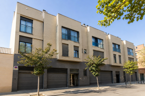 Commercial property à Barcelona, Espagne No. 171974