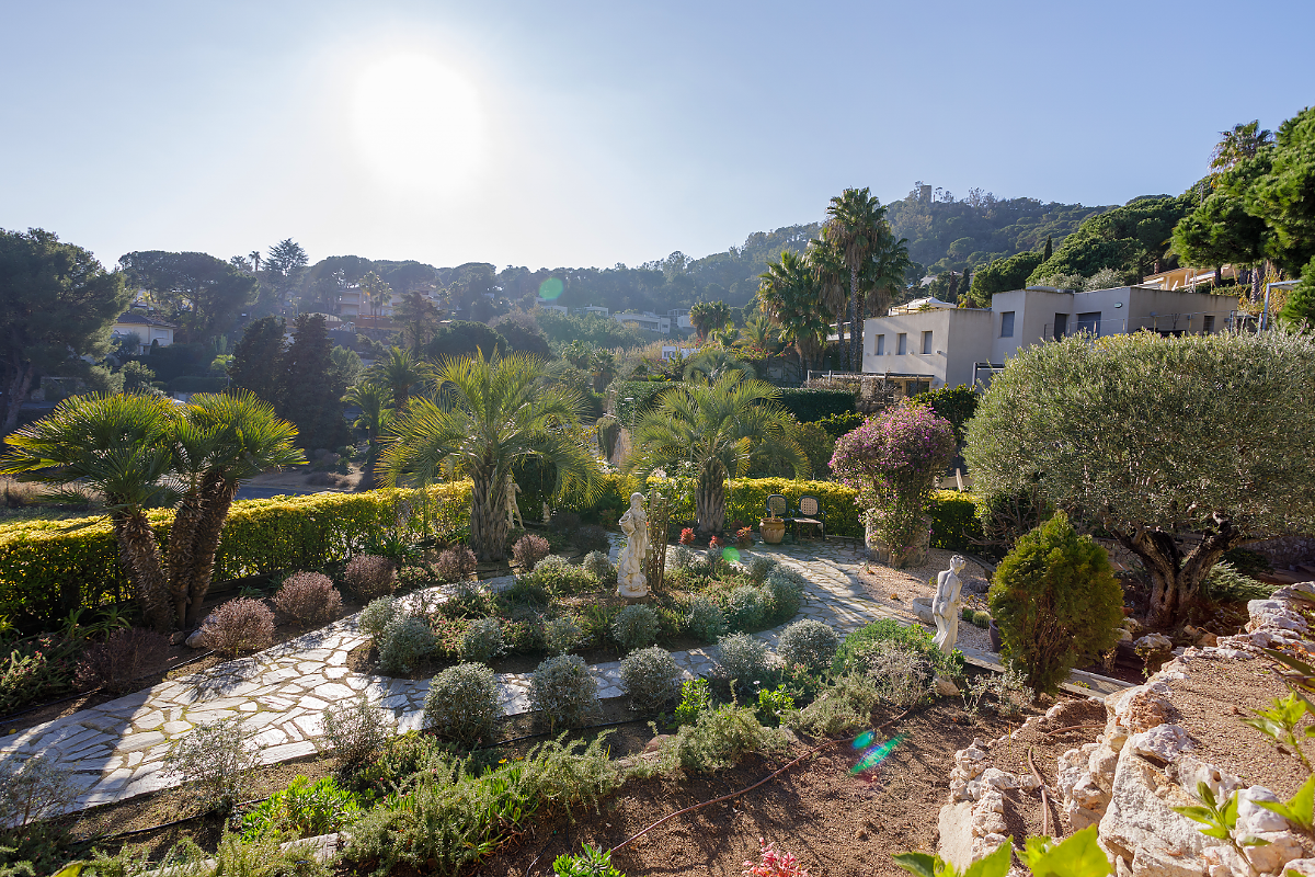 Villa i Blanes, Girona, Spanien 4 sovrum, 455 kvm. Nr. 180612
