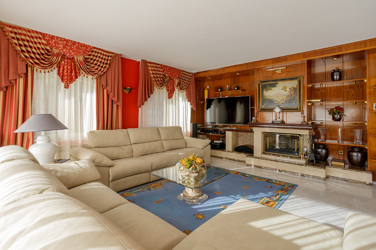 Villa i Blanes, Girona, Spanien 4 sovrum, 455 kvm. Nr. 180612