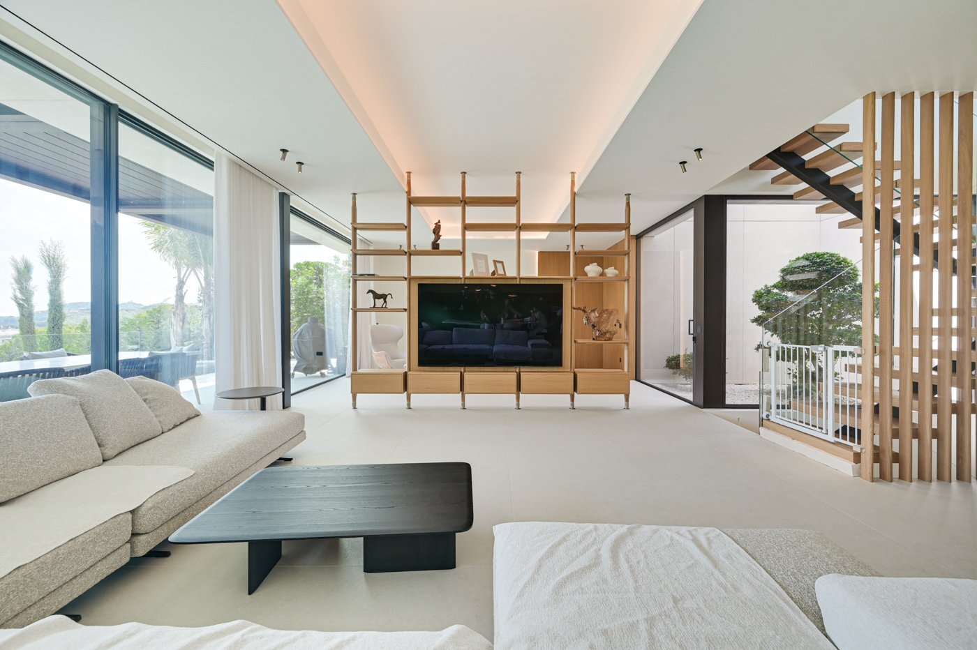 Villa in Lloret de Mar, Girona, Spain 4 bedrooms, 500 sq.m. No. 180617