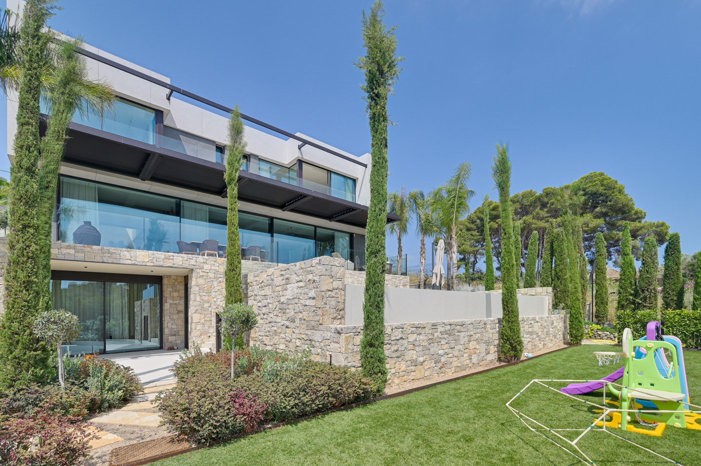 Villa in Lloret de Mar, Girona, Spain 4 bedrooms, 500 sq.m. No. 180617