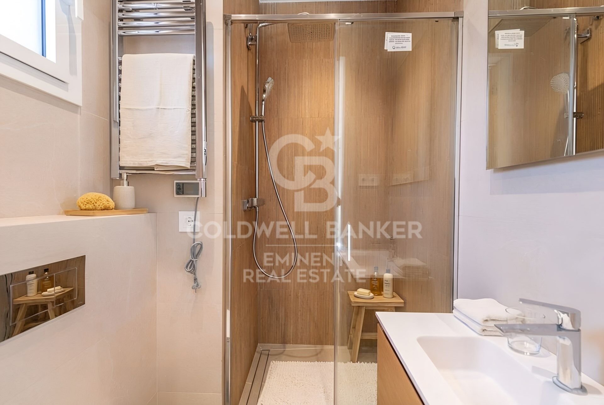 Wohnung in Barcelona, Spanien 4 Schlafzimmer, 129 m2 Nr. 178985