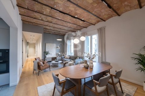 Appartamento a Barcelona, Spagna 4 camere da letto, 129 mq. N° 178985