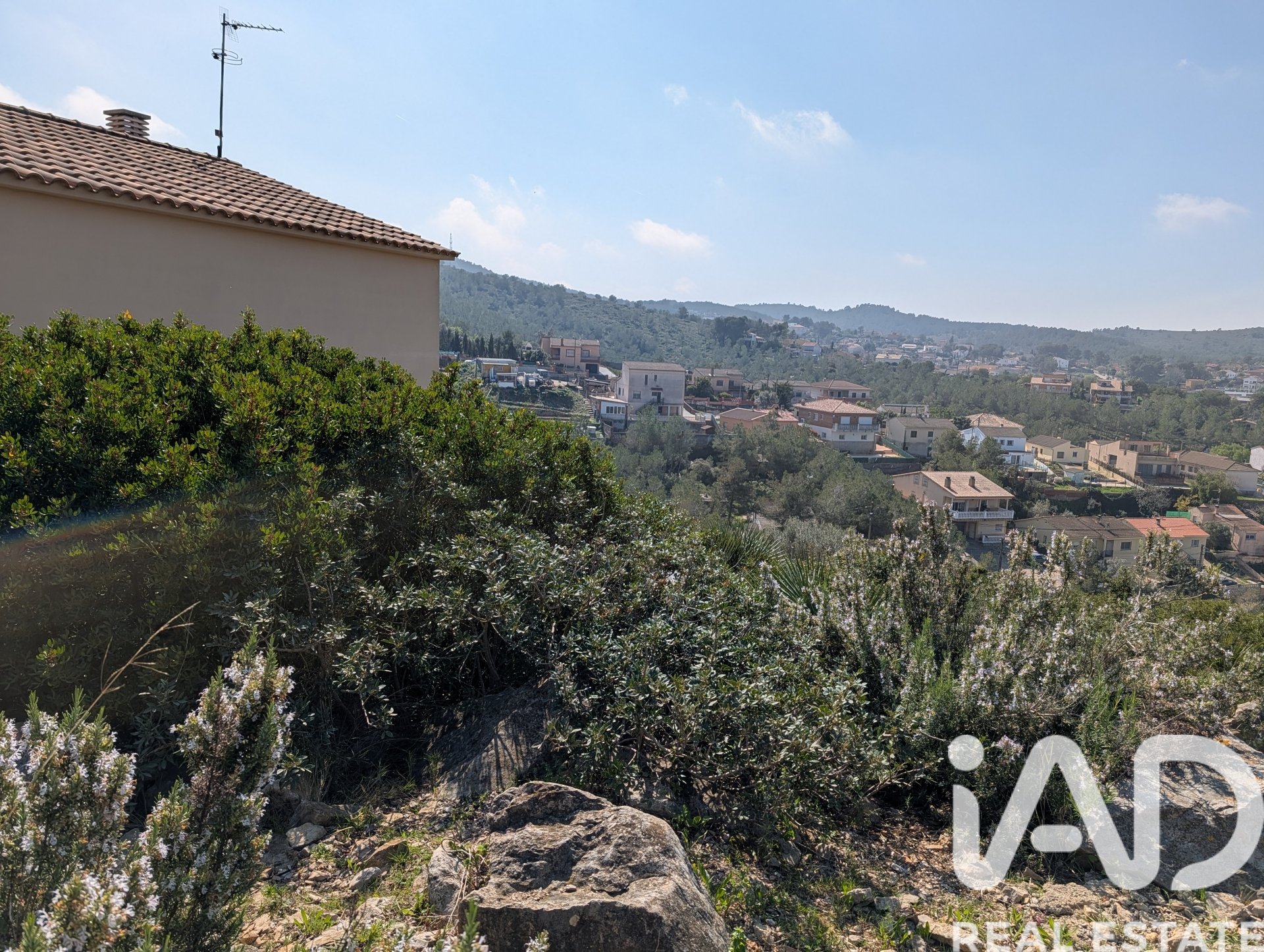 Land plot in Olerdola, Barcelona, Spain 603 sq.m. No. 185106