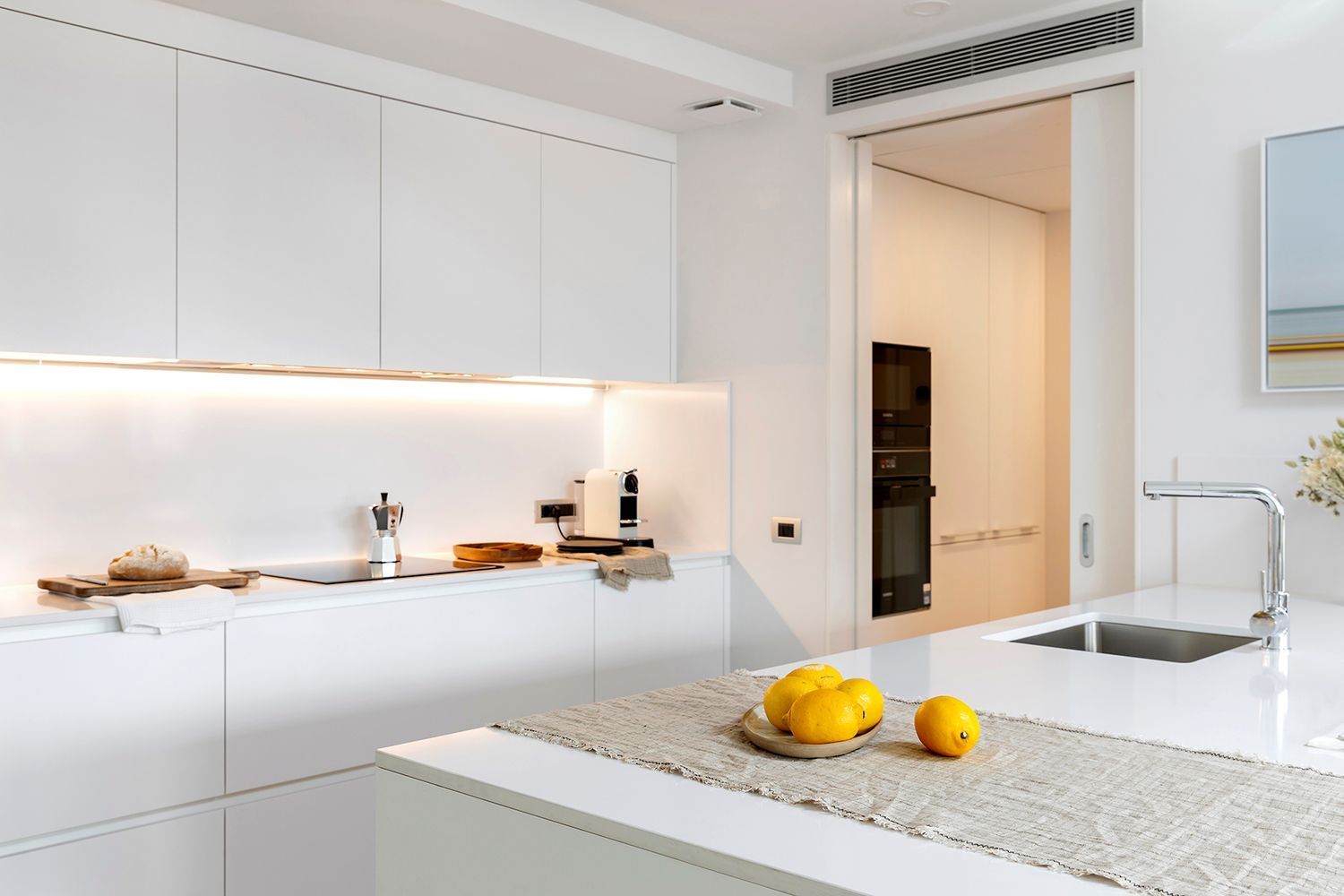 Apartamento en Barcelona, España 4 dormitorios, 185 m2 No. 186998