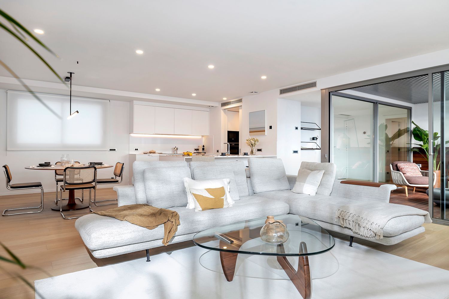 Apartamento en Barcelona, España 4 dormitorios, 185 m2 No. 186998