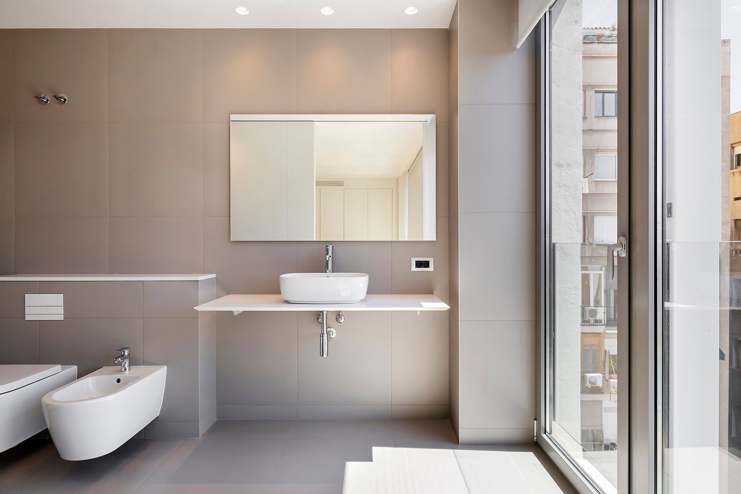 Apartamento en Barcelona, España 4 dormitorios, 185 m2 No. 186998