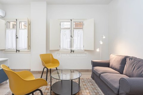 Квартира в Барселона, Испания 2 спальни, 70м2 №168302