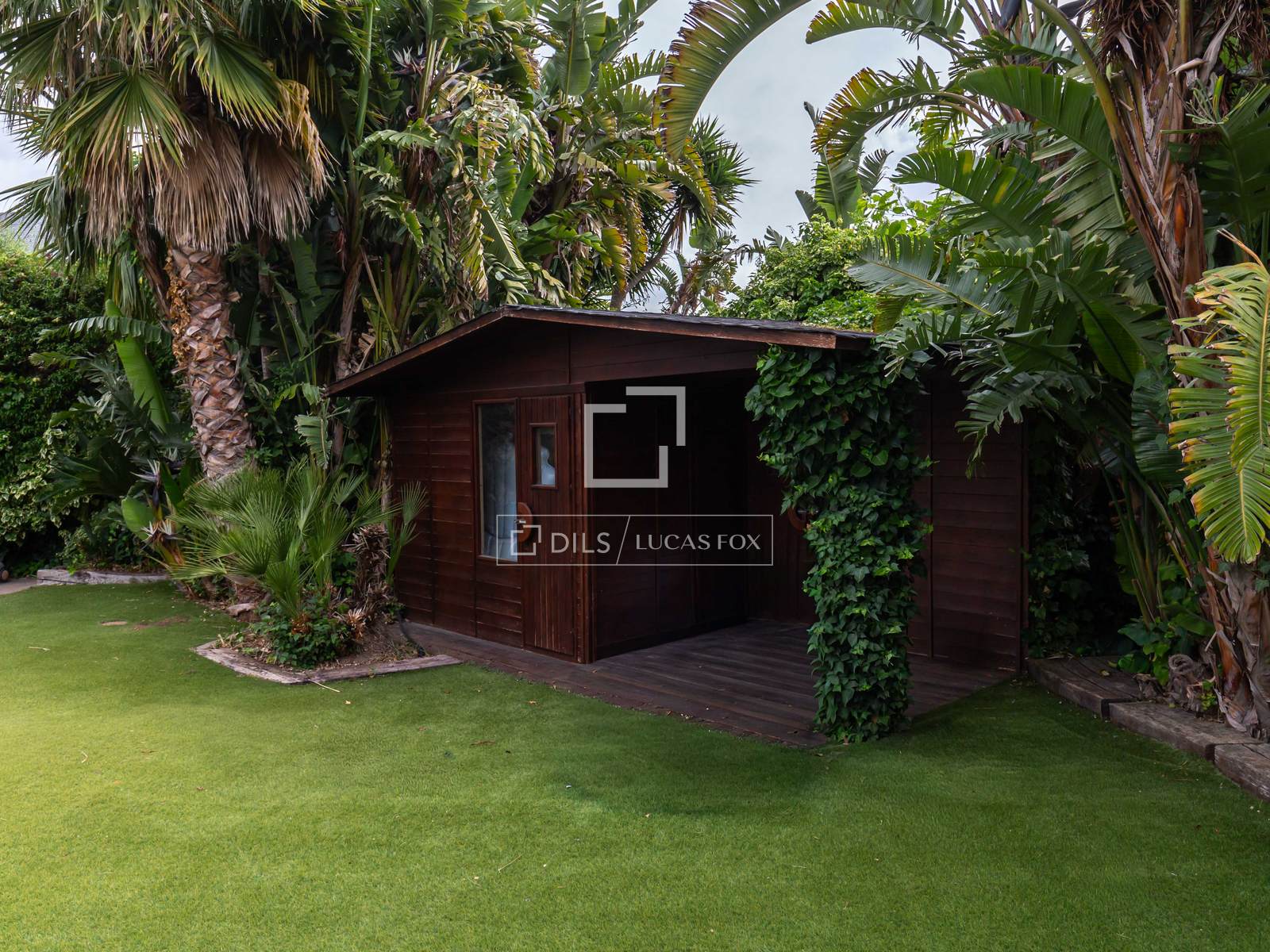 Villa à Sant Just Desvern, Barcelona, Espagne 3 chambres, 483 m2 No. 168300