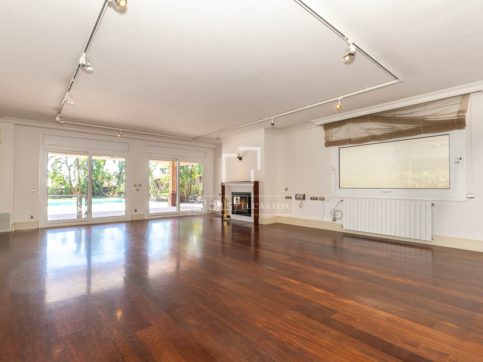Villa à Sant Just Desvern, Barcelona, Espagne 3 chambres, 483 m2 No. 168300