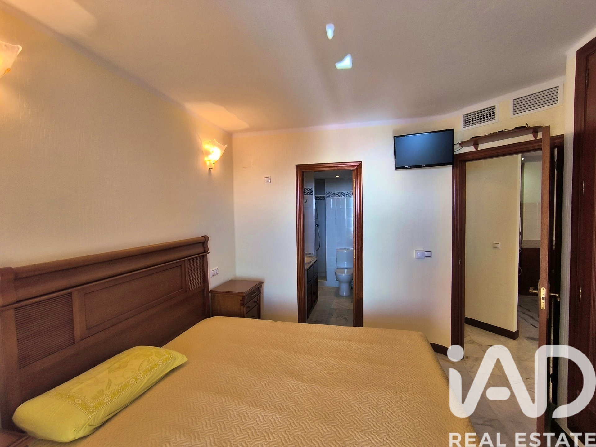 Apartamento en Torrevieja, Alicante, España 3 dormitorios, 107 m2 No. 152764