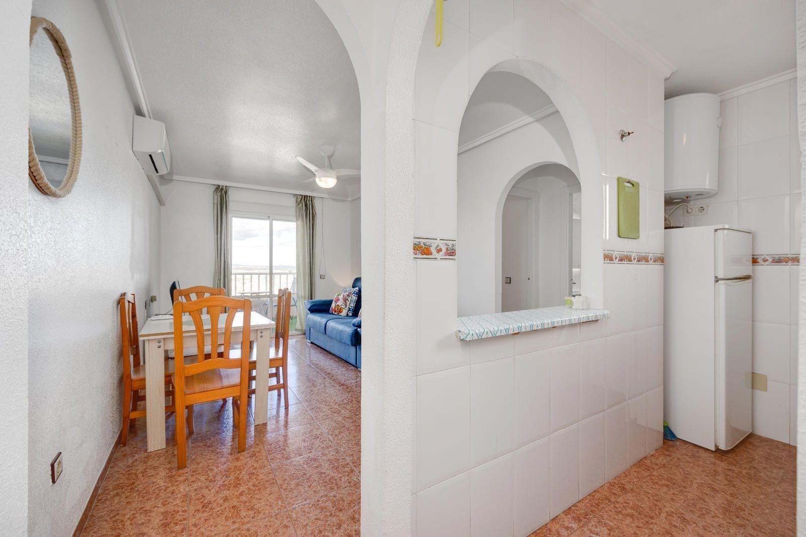 Penthouse in Torrevieja, Alicante, Spain 2 bedrooms, 61 sq.m. No. 184331