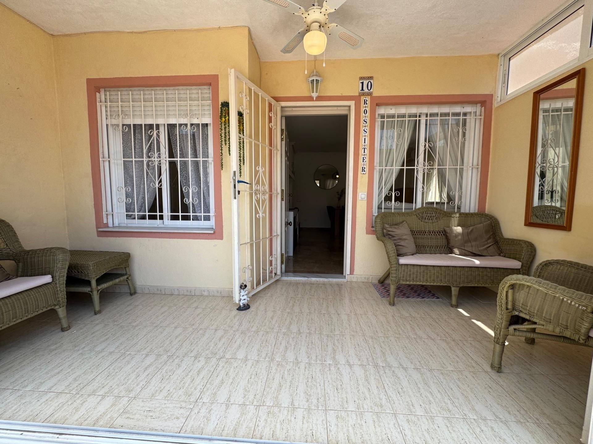 Wohnung in Torrevieja, Alicante, Spanien 3 Schlafzimmer, 69 m2 Nr. 184334