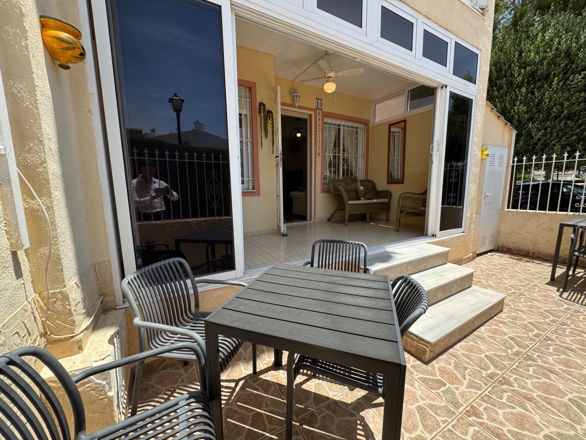 Wohnung in Torrevieja, Alicante, Spanien 3 Schlafzimmer, 69 m2 Nr. 184334