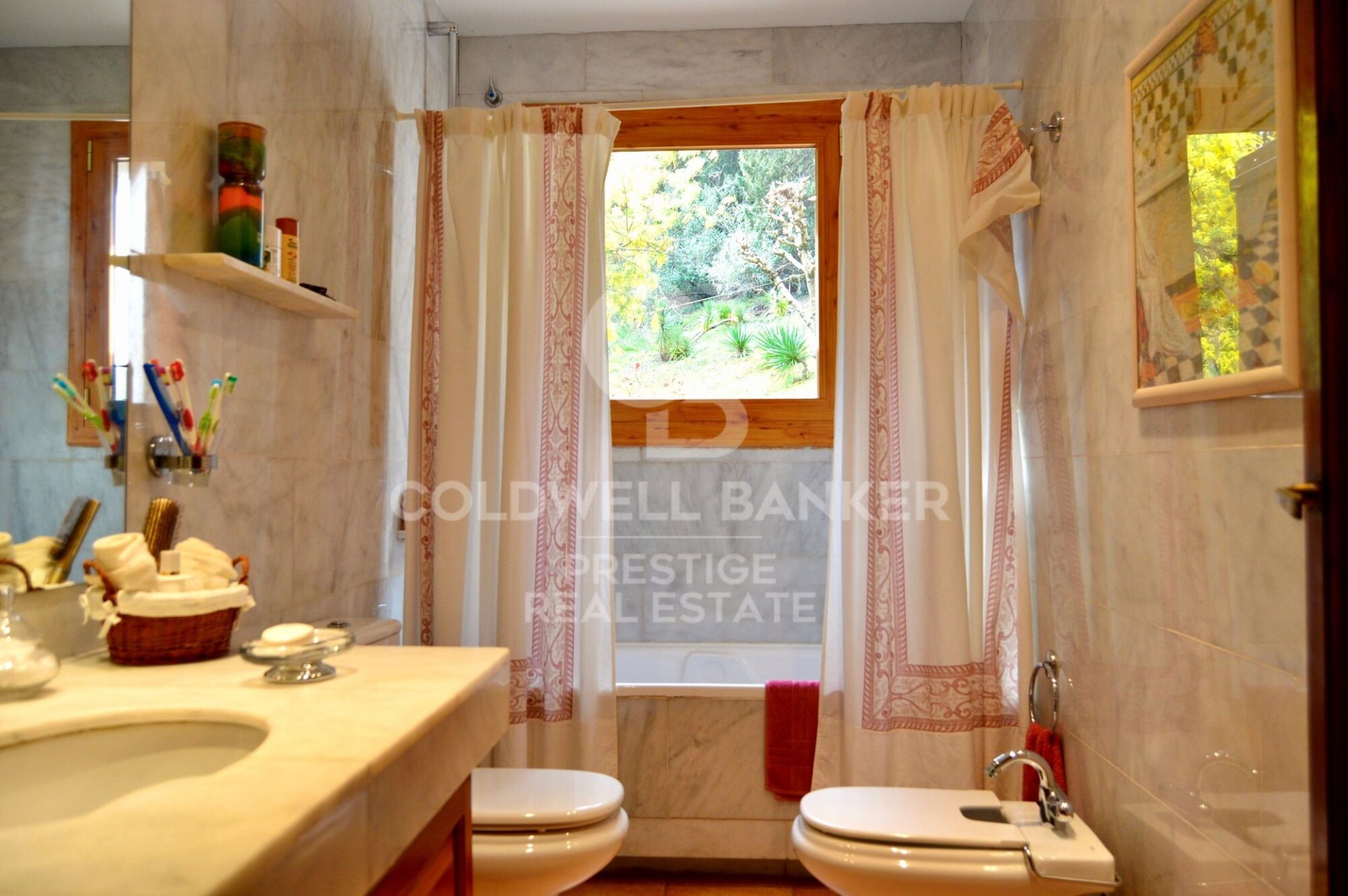 Сasa en Castellví de Rosanes, Barcelona, España 4 dormitorios, 249 m2 No. 159670