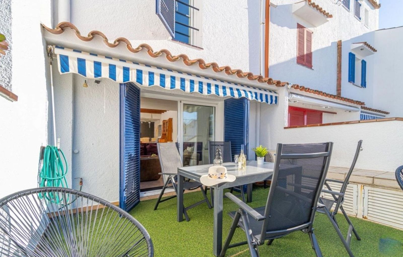 House in Sitges, Barcelona, Spanien 4 Schlafzimmer, 110 m2 Nr. 164938