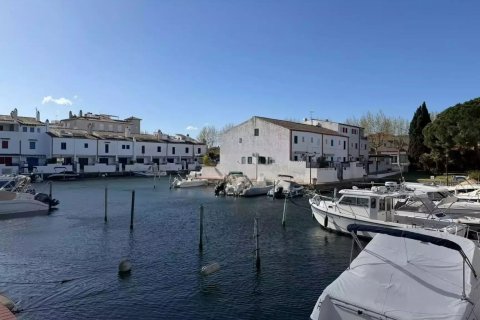 House in Sitges, Barcelona, Spanien 4 Schlafzimmer, 125 m2 Nr. 164939