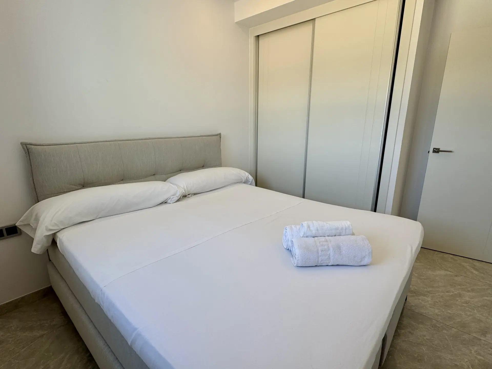 Apartamento en Benidorm, Alicante, España 3 dormitorios, 160 m2 No. 189055
