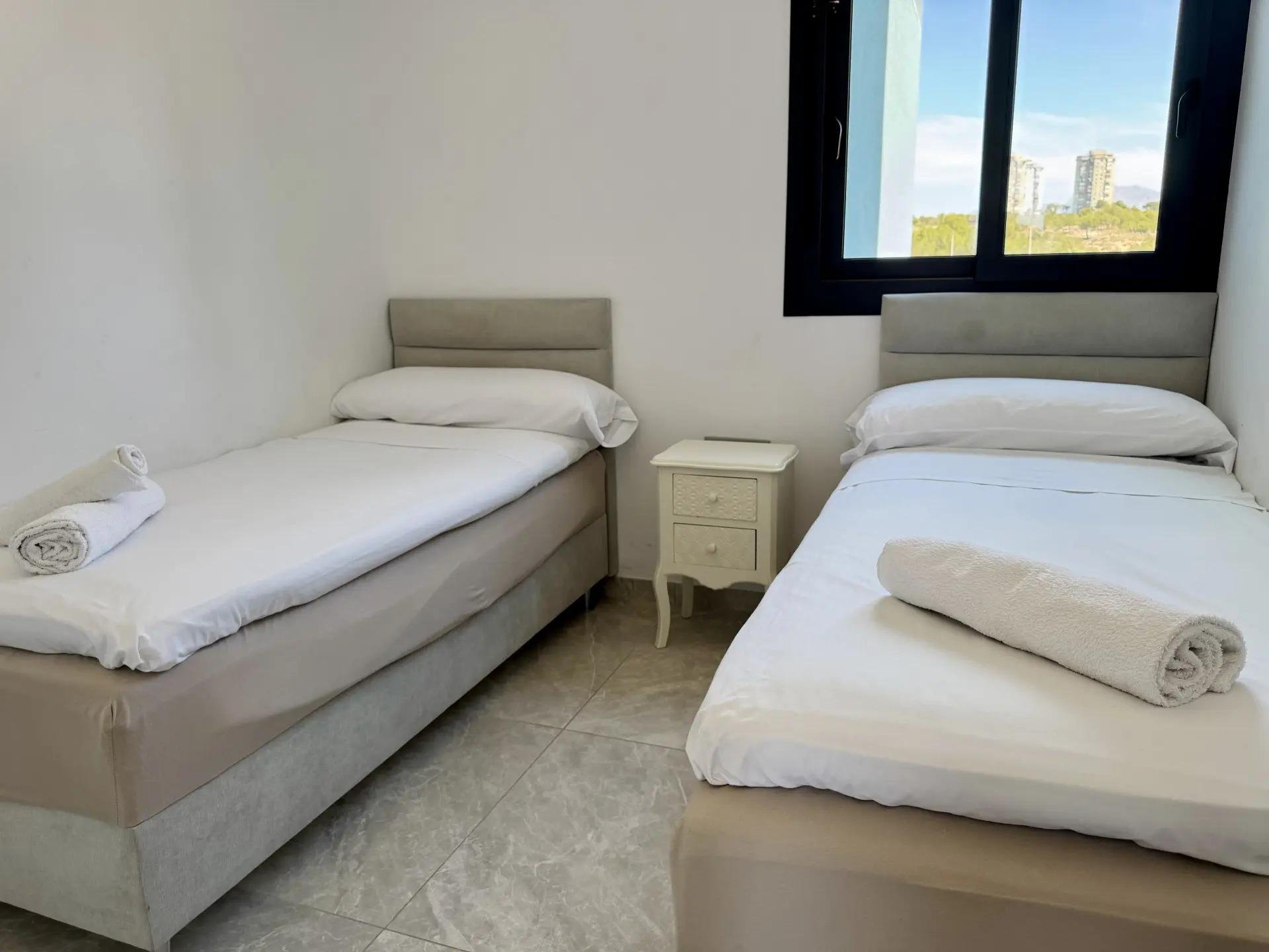 Apartamento en Benidorm, Alicante, España 3 dormitorios, 160 m2 No. 189055