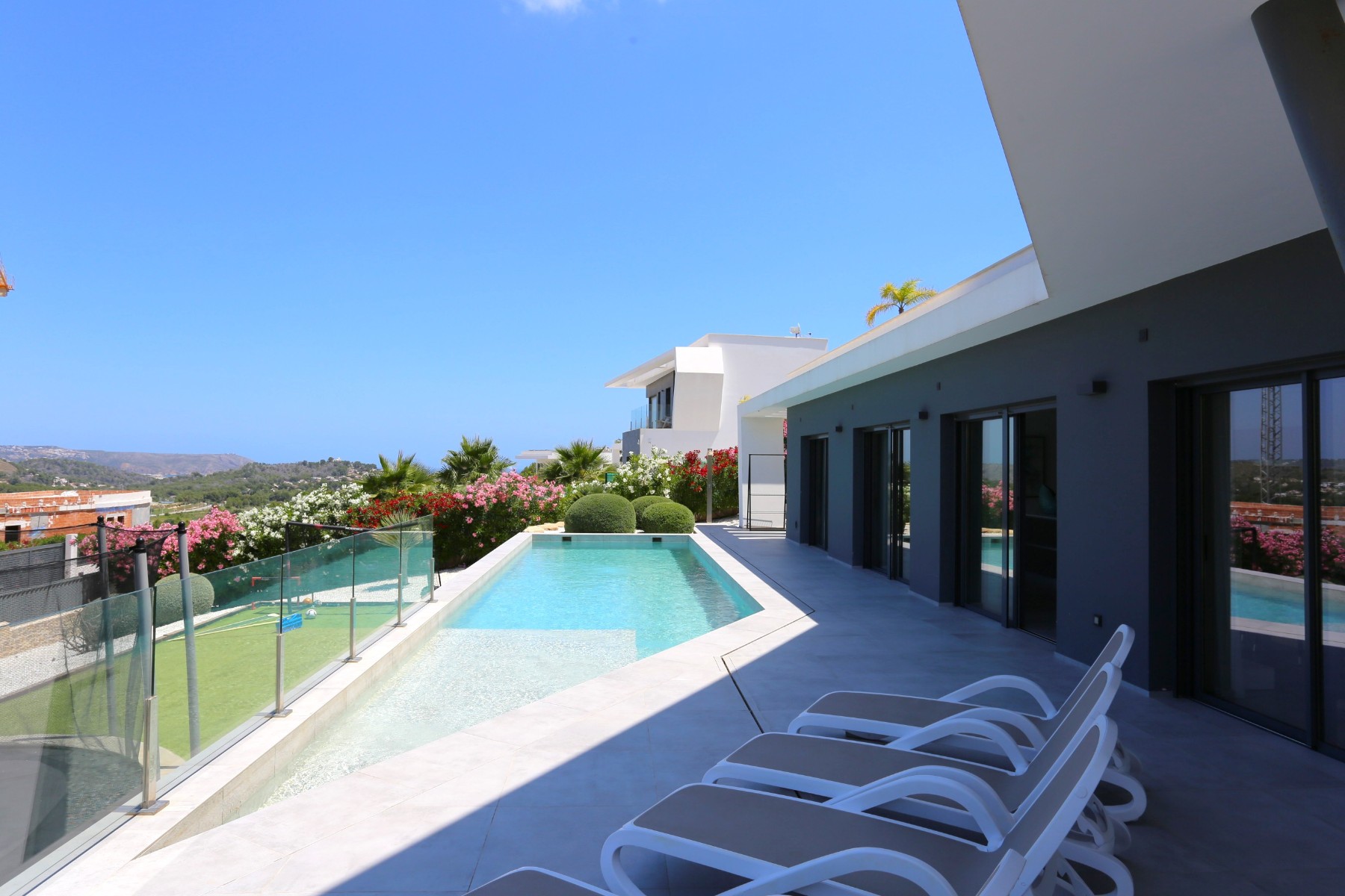 Villa in Javea, Alicante, Spain 3 bedrooms, 170 sq.m. No. 181254