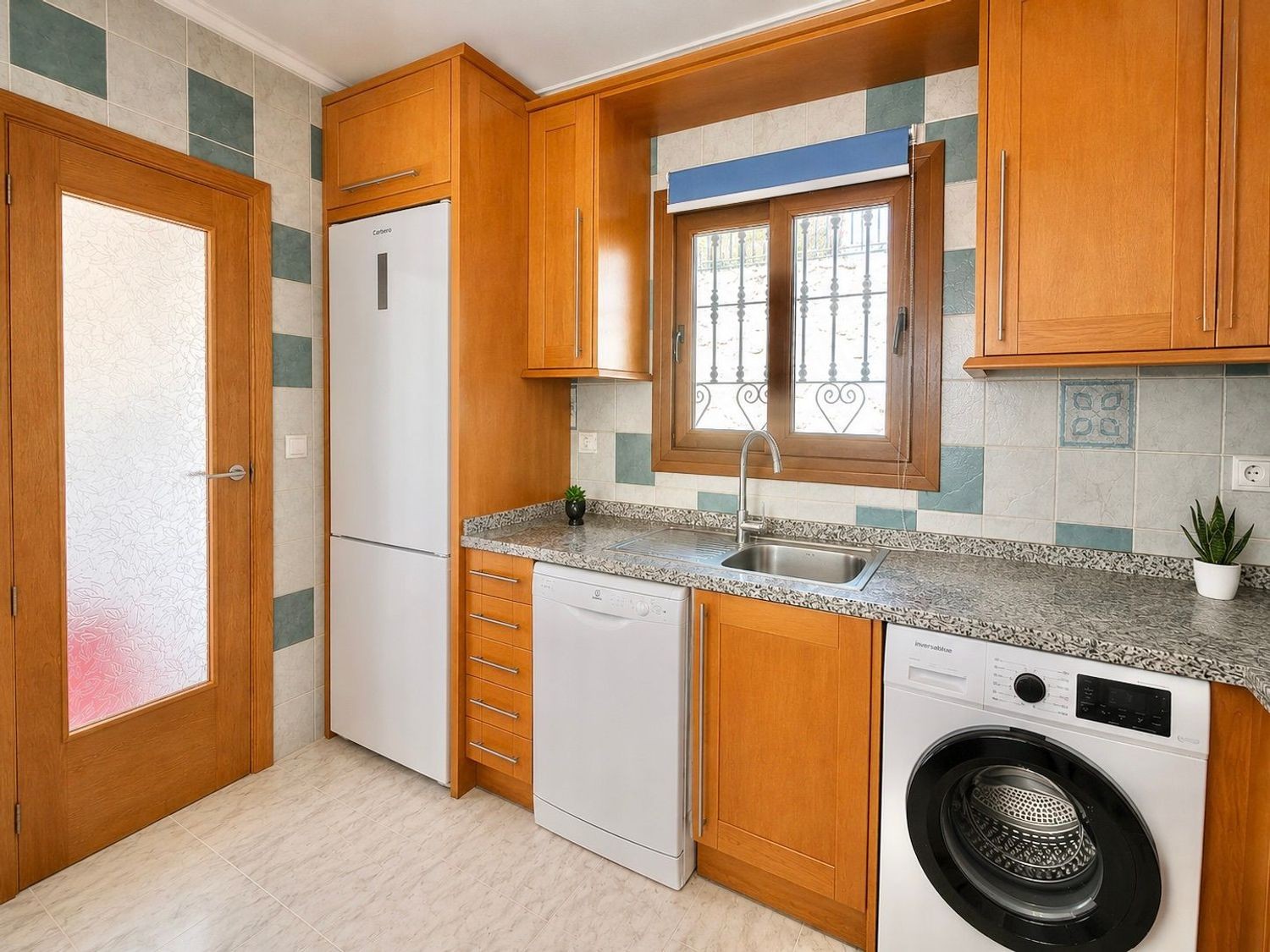 Дуплекс в Альгорфа, Аликанте, Испания 2 спальни, 73м2 №181256