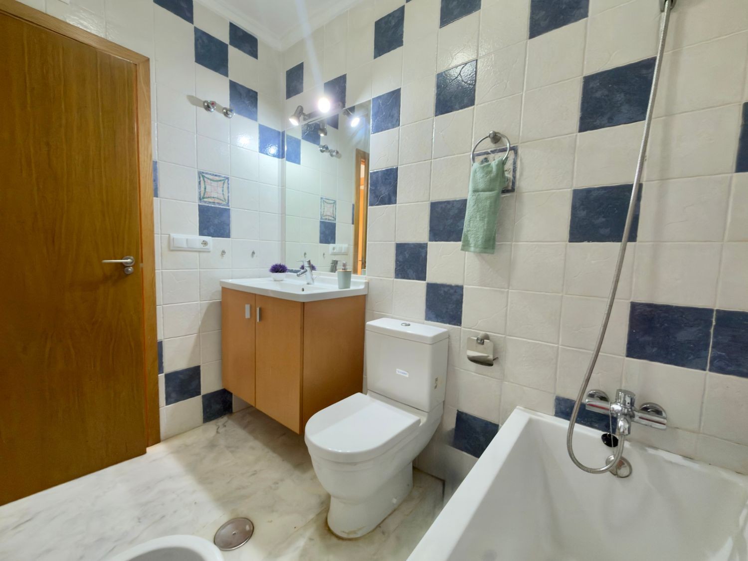 Дуплекс в Альгорфа, Аликанте, Испания 2 спальни, 73м2 №181256