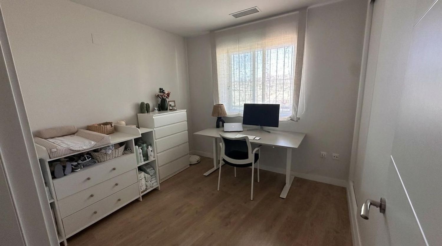Apartamento en Monforte del Cid, Alicante, España 2 dormitorios, 94 m2 No. 181255