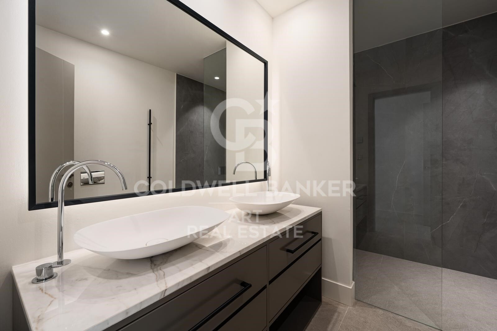 Villa en Estepona, Málaga, España 4 dormitorios, 433 m2 No. 158374