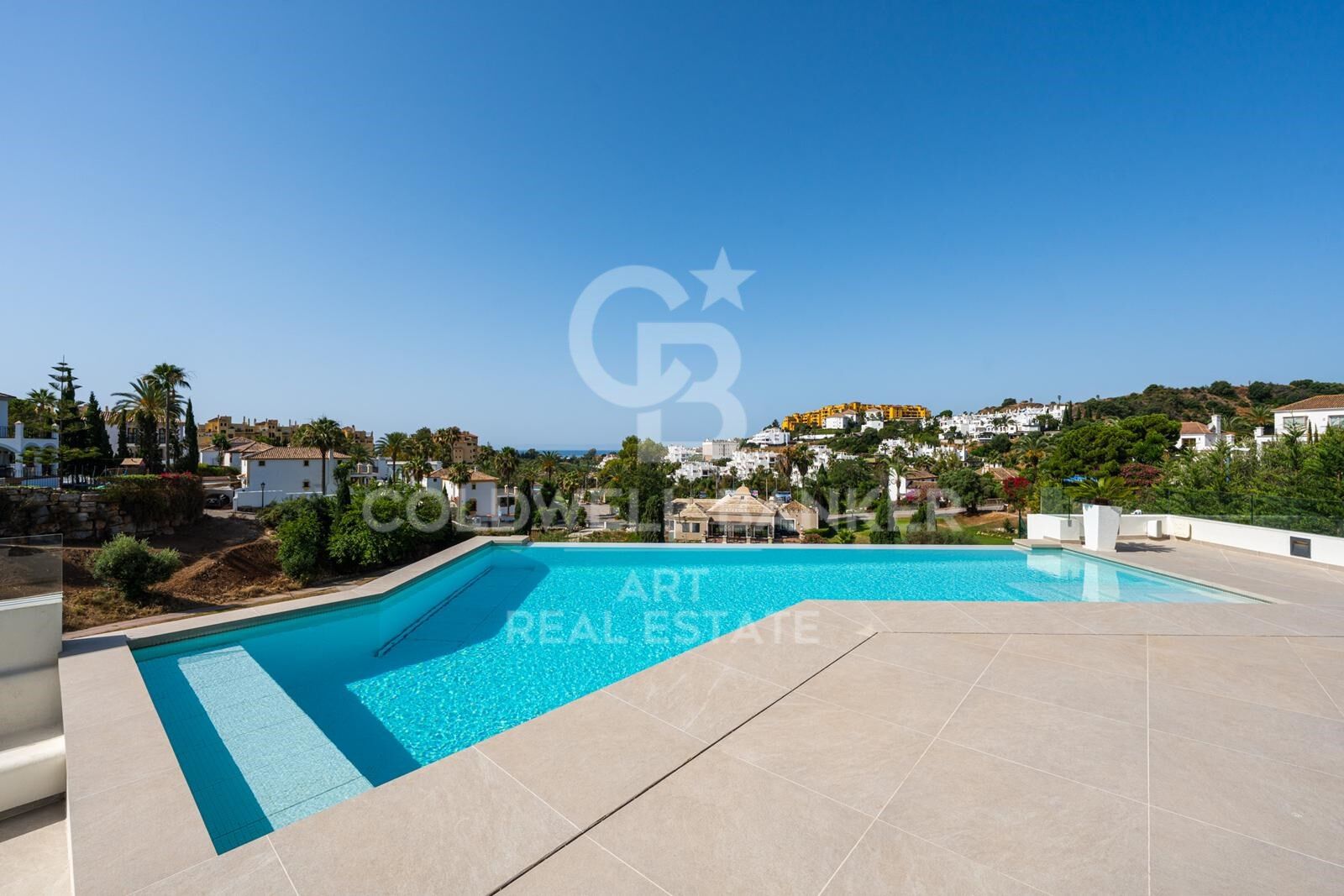 Villa en Estepona, Málaga, España 4 dormitorios, 433 m2 No. 158374
