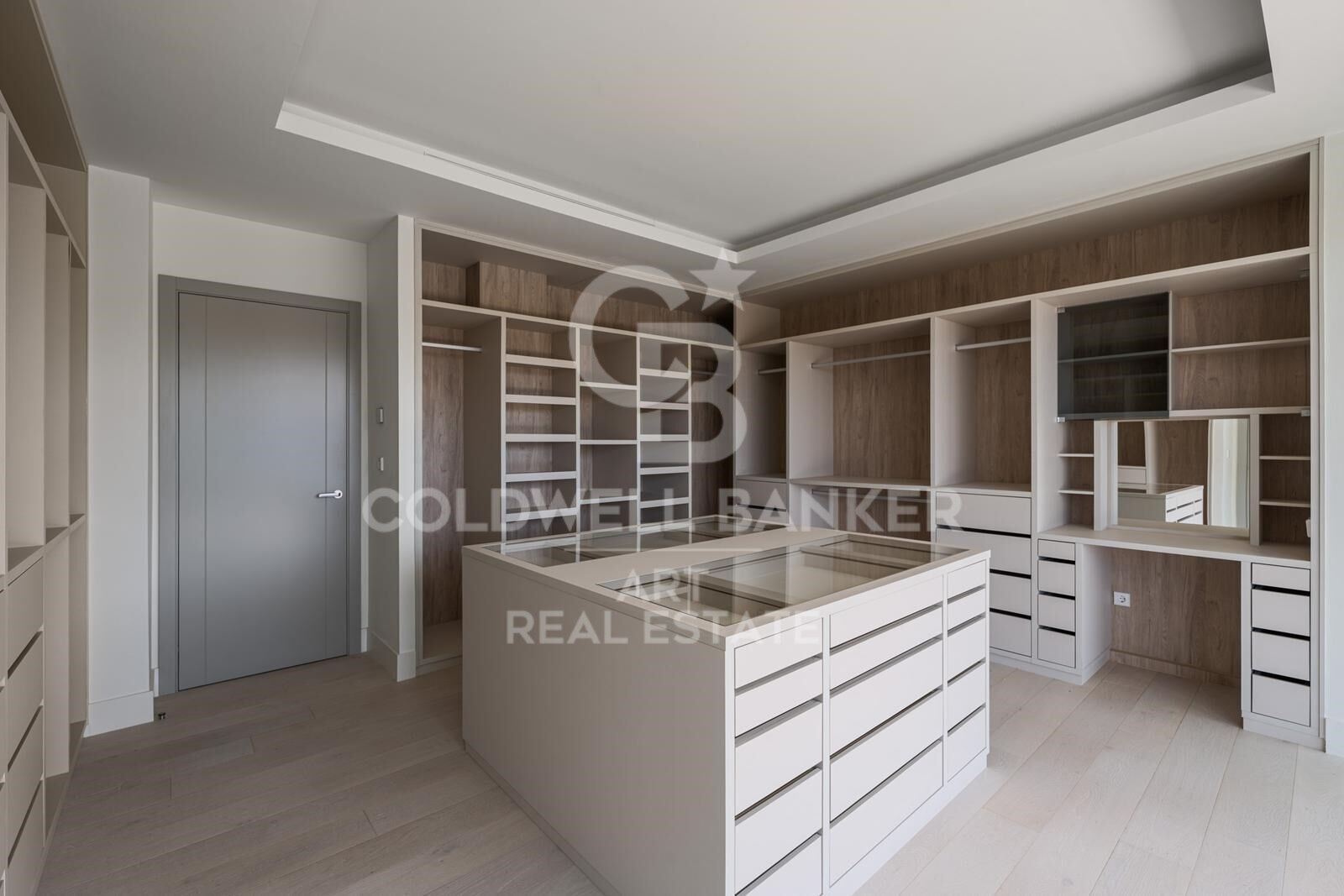 Villa en Estepona, Málaga, España 4 dormitorios, 433 m2 No. 158374